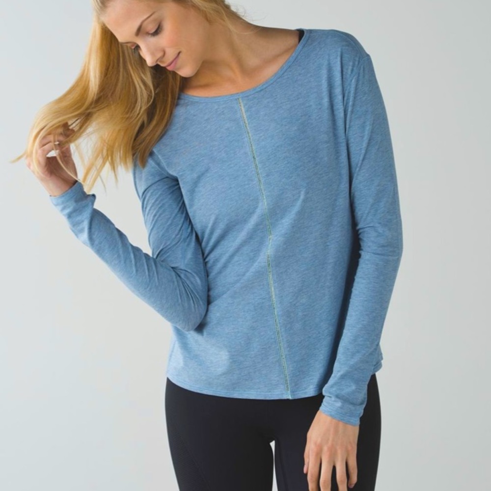 Lululemon Superb Long Sleeve Tee
Heathered Blue Denim